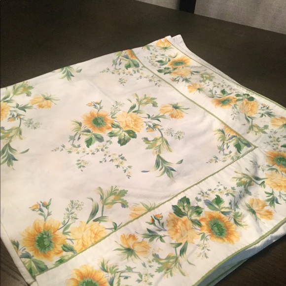 April Cornell Other - April Cornell Tablecloth 48” Square